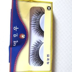 Just In: Brand New Dimples Natural Look Eyelashes
